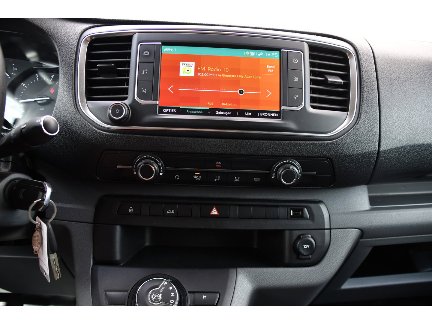 Citroën Jumpy 2.0 BlueHDI 180 L2 PB Edition 360 Camera, Cruise, Carplay, Leder, 177pk, Multimedia, Trekhaak, Sensoren, Automaat, Uniek!