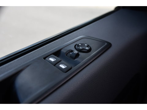Citroën Jumpy 2.0 BlueHDI 180 L2 PB Edition 360 Camera, Cruise, Carplay, Leder, 177pk, Multimedia, Trekhaak, Sensoren, Automaat, Uniek!