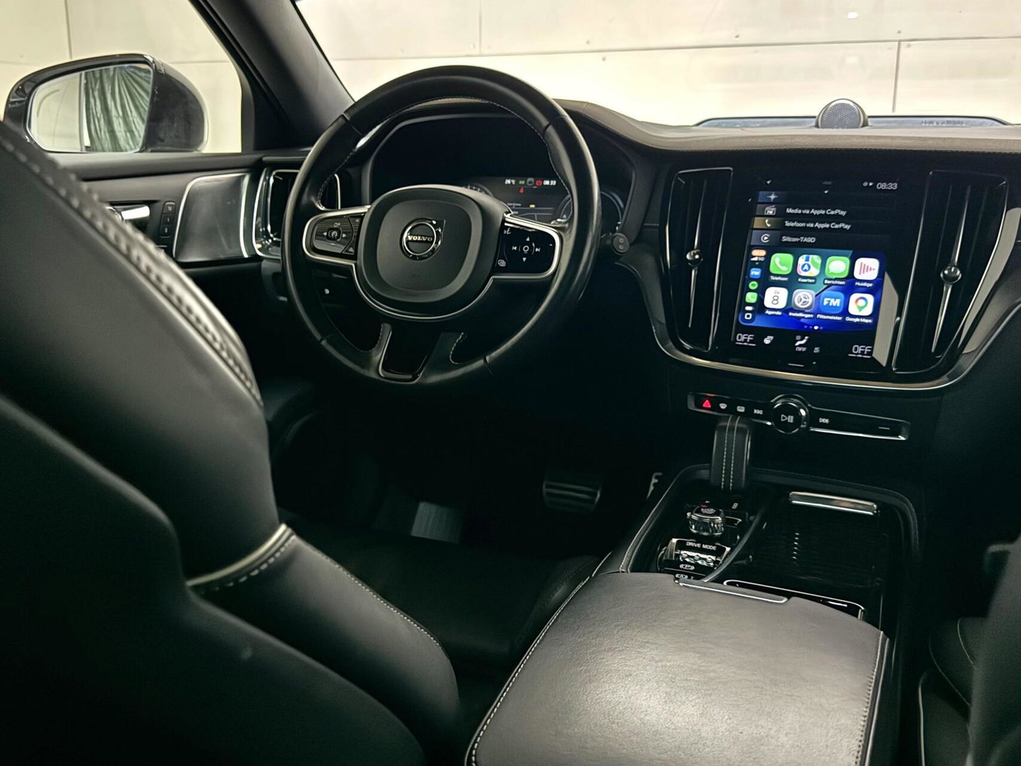 Volvo V60 2.0 T8 Twin Engine AWD Polestar Engineered Pano B&W 360° Carplay