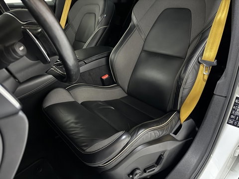 Volvo V60 2.0 T8 Twin Engine AWD Polestar Engineered Pano B&W 360° Carplay