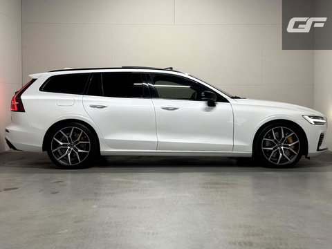 Volvo V60 2.0 T8 Twin Engine AWD Polestar Engineered Pano B&W 360° Carplay