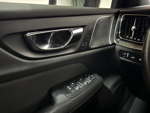 Volvo V60 2.0 T8 Twin Engine AWD Polestar Engineered Pano B&W 360° Carplay