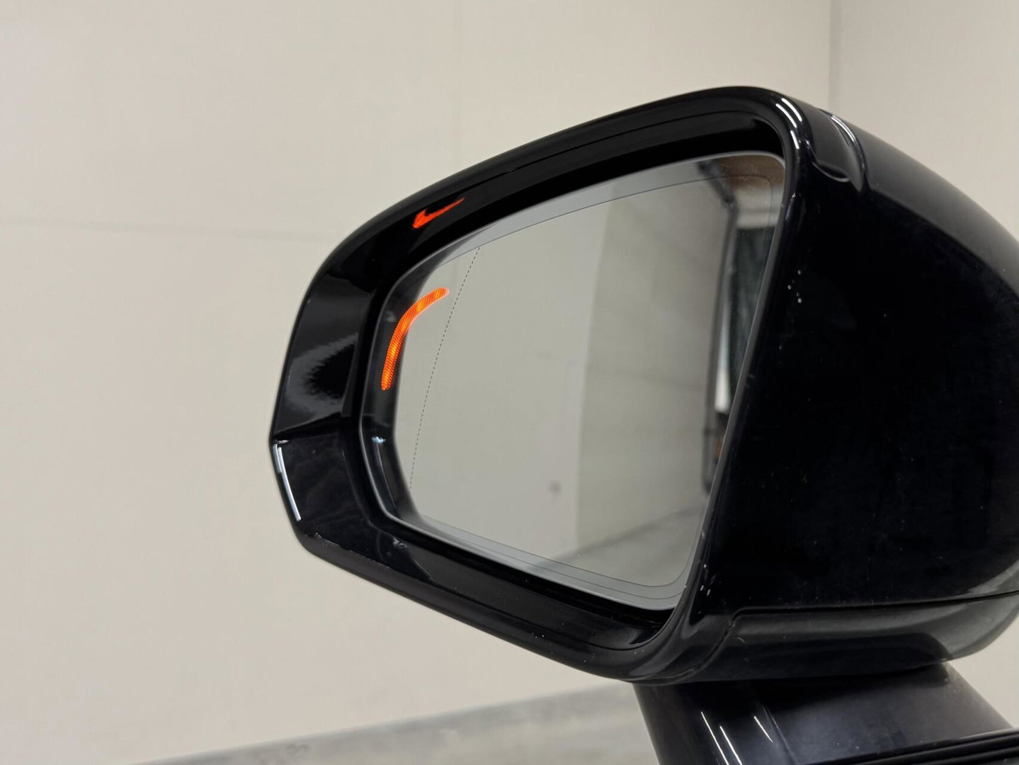 Volvo V60 2.0 T8 Twin Engine AWD Polestar Engineered Pano B&W 360° Carplay