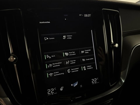 Volvo V60 2.0 T8 Twin Engine AWD Polestar Engineered Pano B&W 360° Carplay