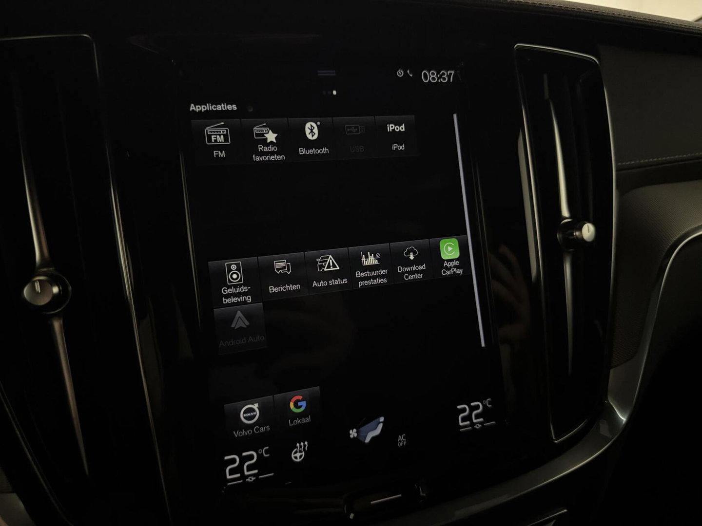 Volvo V60 2.0 T8 Twin Engine AWD Polestar Engineered Pano B&W 360° Carplay
