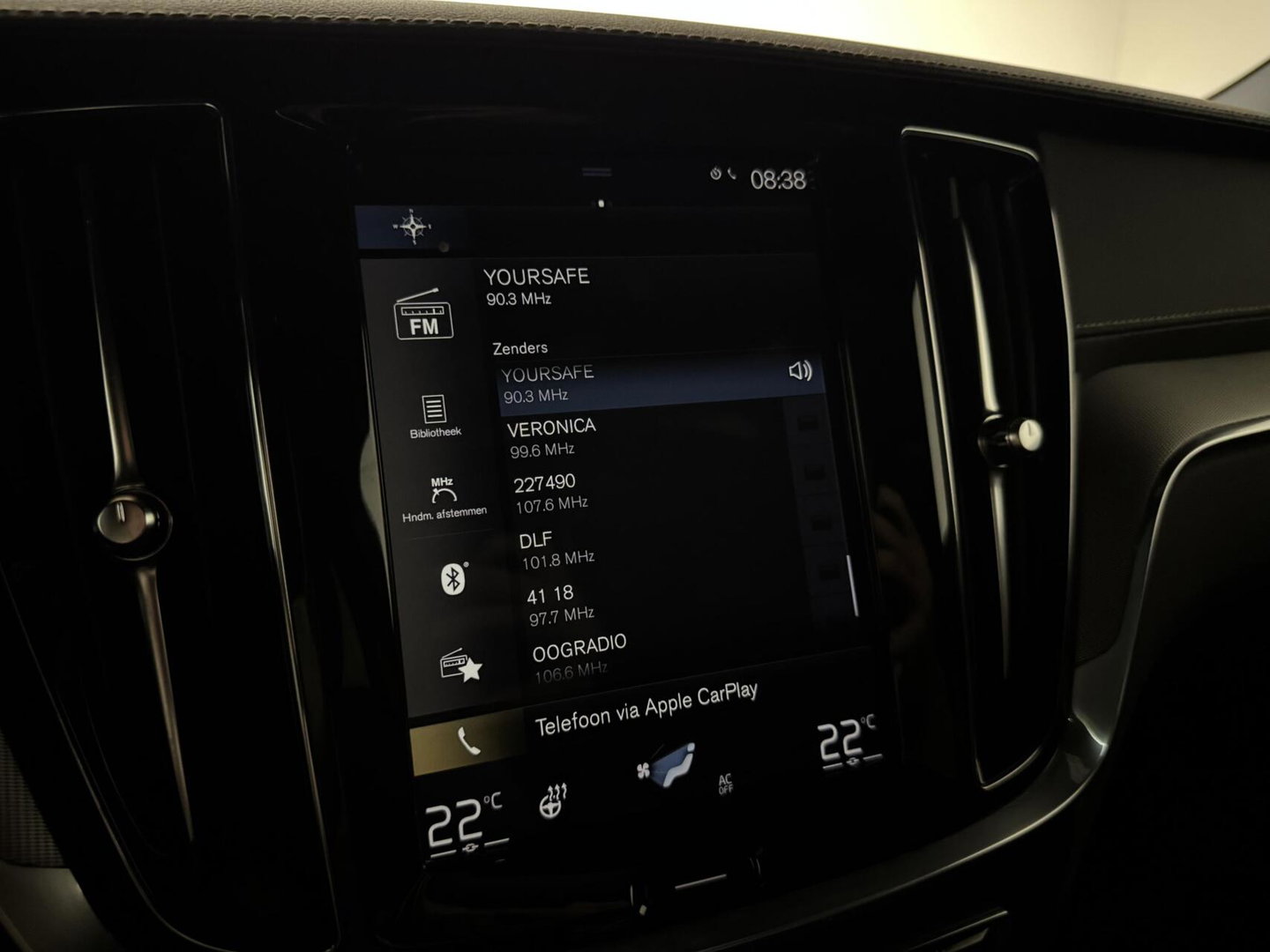 Volvo V60 2.0 T8 Twin Engine AWD Polestar Engineered Pano B&W 360° Carplay