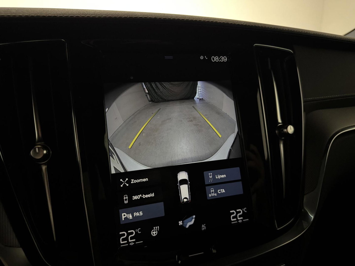 Volvo V60 2.0 T8 Twin Engine AWD Polestar Engineered Pano B&W 360° Carplay