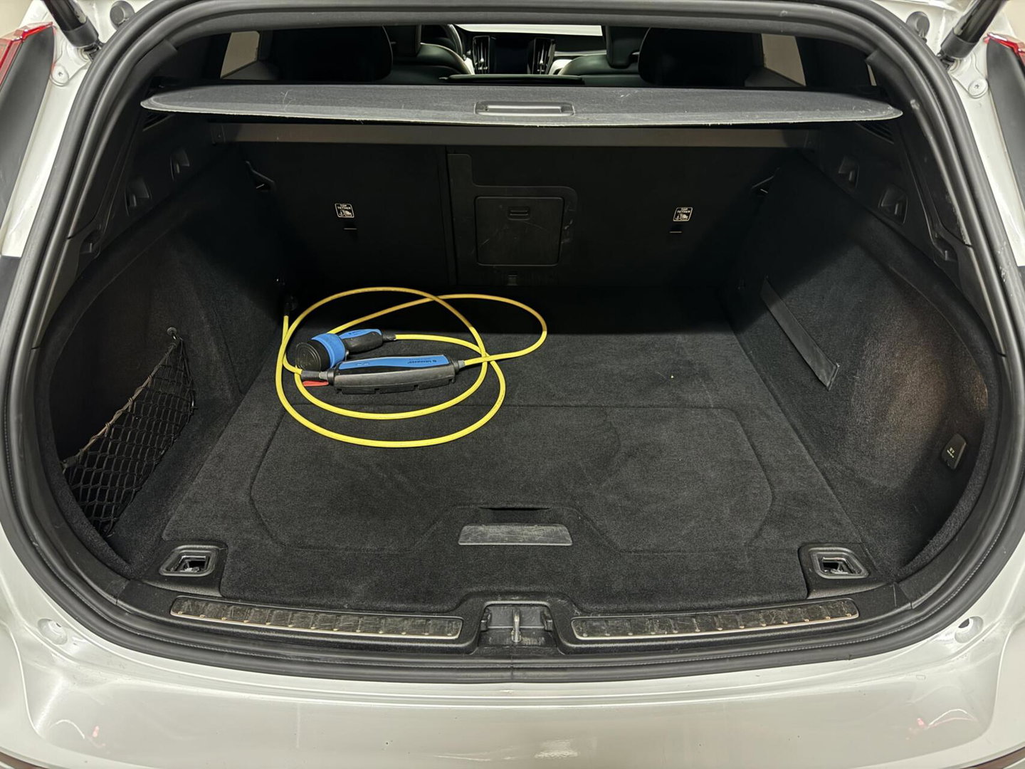 Volvo V60 2.0 T8 Twin Engine AWD Polestar Engineered Pano B&W 360° Carplay