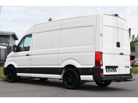 MAN TGE 3.140 35 2.0 L3H3 PB Edition FACELIFT! Virtual, Camera, Cruise, Carplay, Automaat, Sensoren, LED, 140pk, Multimedia, Sensoren, Trekhaak,