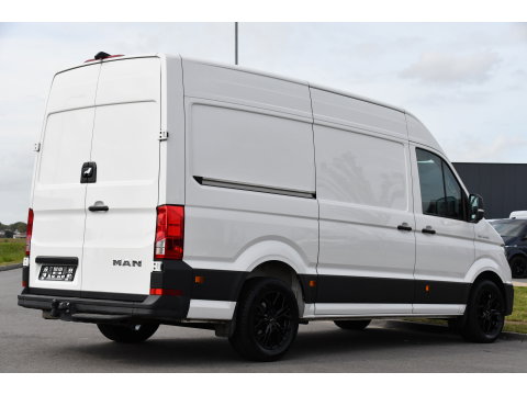 MAN TGE 3.140 35 2.0 L3H3 PB Edition FACELIFT! Virtual, Camera, Cruise, Carplay, Automaat, Sensoren, LED, 140pk, Multimedia, Sensoren, Trekhaak,