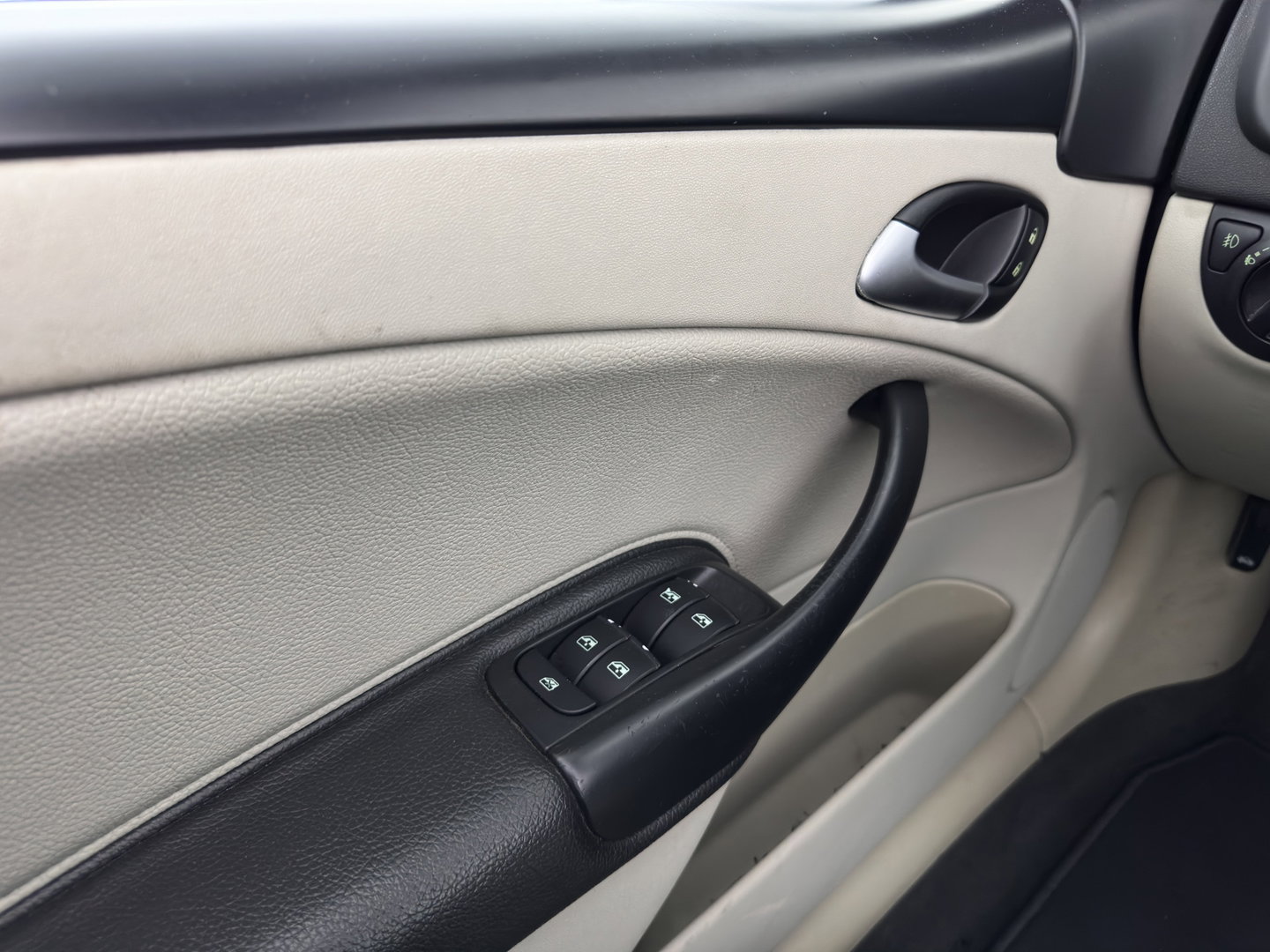 Saab 9-3 Cabrio 2.0 T Vector Aut. *LEATHER | NAVI-FULLMAP | HEATED-COMFORTSEATS | ECC | PDC | CRUISE | 16''ALU*