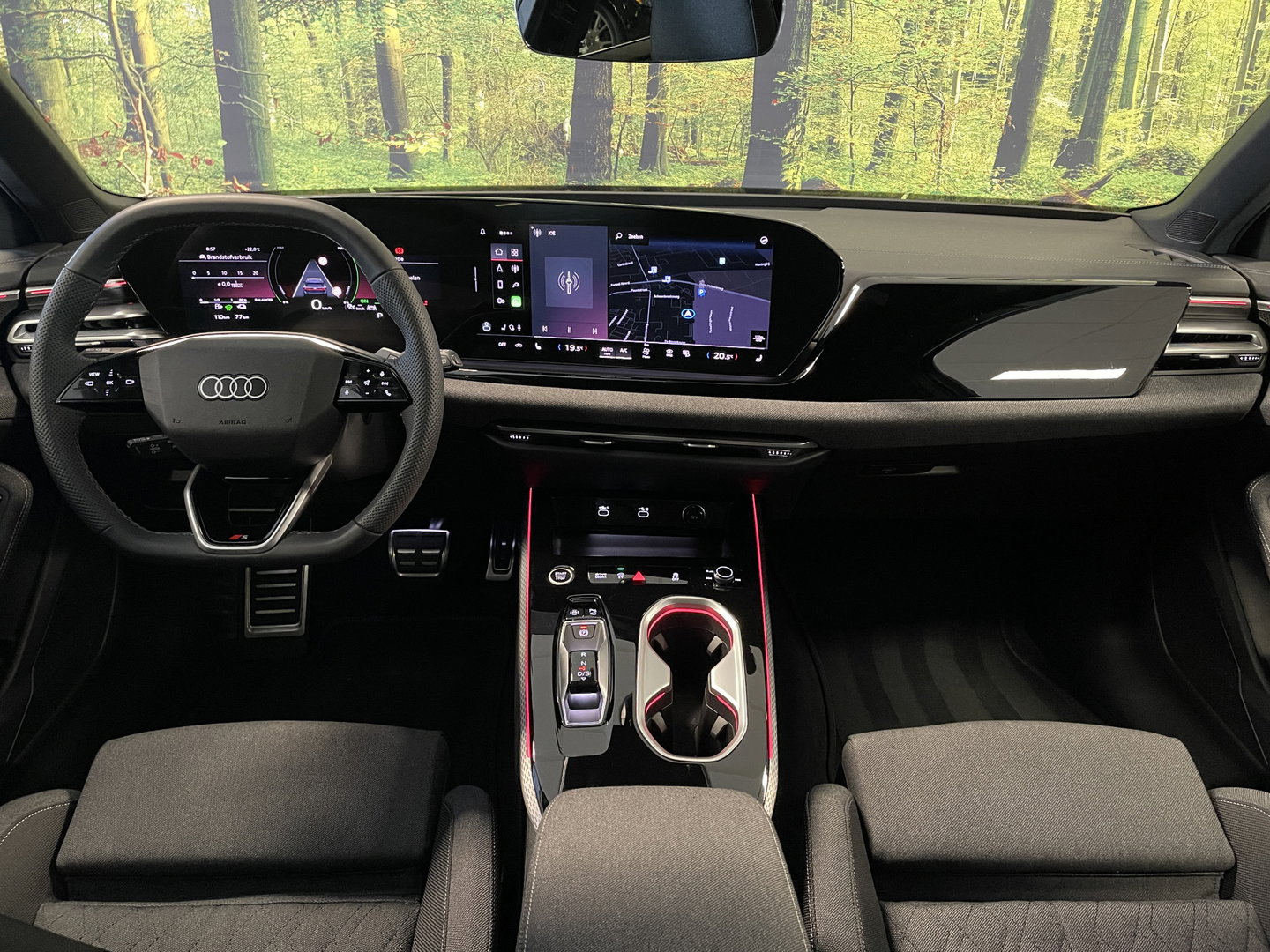 Audi A6 Avant 2.0 e-hybrid quattro S edition Competition | Apple Carplay | Keyless | Zwenkhaak | LED | 360 Camera | DAB | Navigatie |