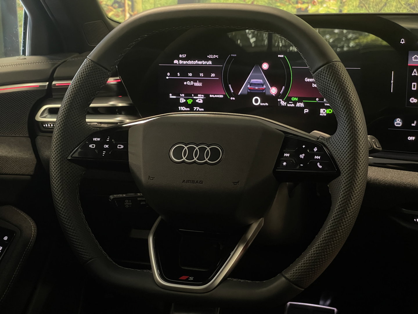 Audi A6 Avant 2.0 e-hybrid quattro S edition Competition | Apple Carplay | Keyless | Zwenkhaak | LED | 360 Camera | DAB | Navigatie |