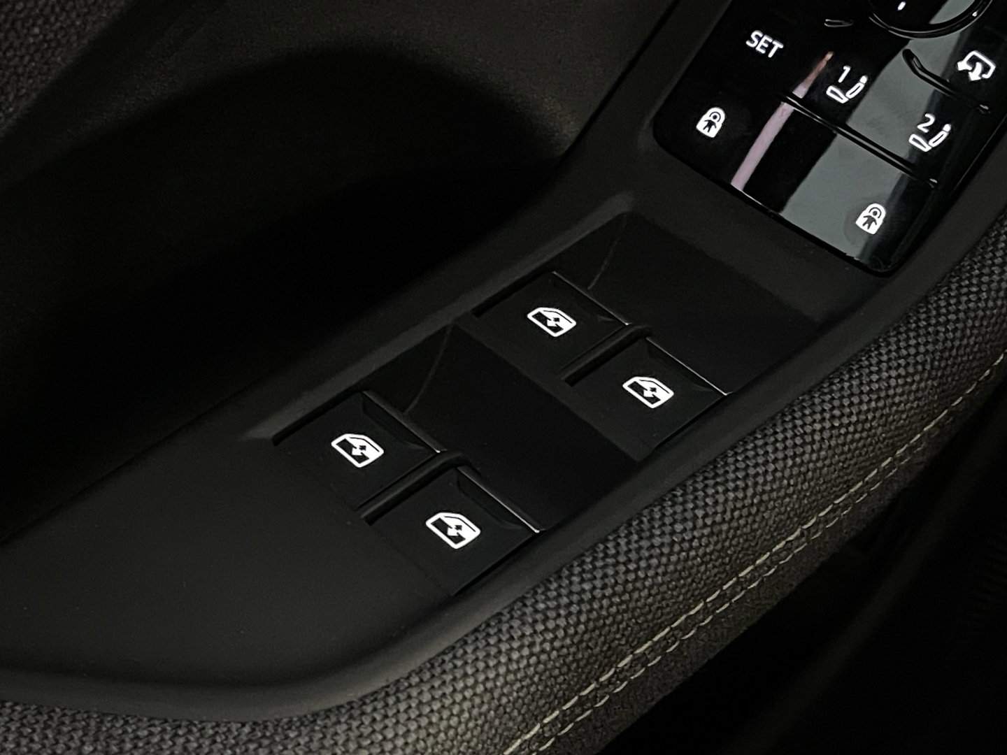 Audi A6 Avant 2.0 e-hybrid quattro S edition Competition | Apple Carplay | Keyless | Zwenkhaak | LED | 360 Camera | DAB | Navigatie |