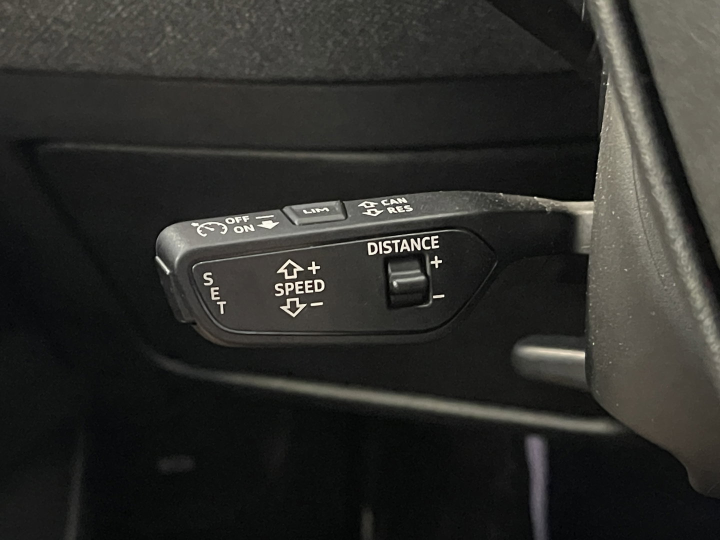Audi A6 Avant 2.0 e-hybrid quattro S edition Competition | Apple Carplay | Keyless | Zwenkhaak | LED | 360 Camera | DAB | Navigatie |