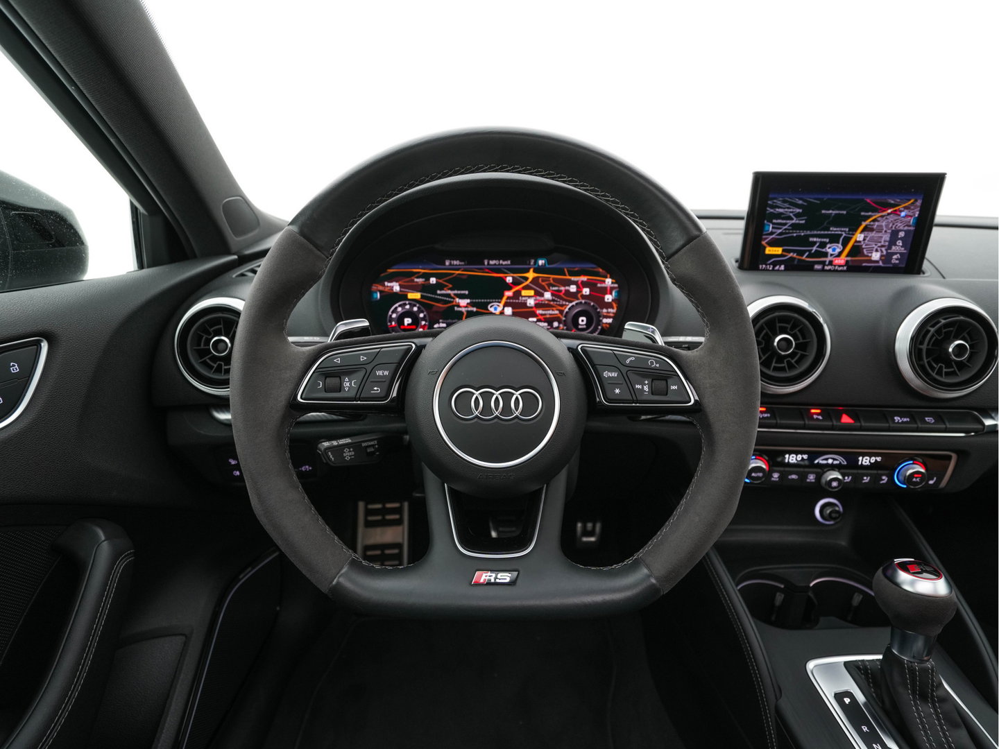 Audi RS3 Sportback 2.5 TFSI Quattro *RS-SEATS | PANO | ADAPTIVE-CRUISE | NAPPA-LEATHER | BANG&OLUFSEN | CAMERA | KEYLESS | BLINDSPOT | NAVI-FULLMAP | DIGI-COCKPIT | PRIVACY-GLASS | SHIFTPADDLES | CARBON-INLAY | 19''ALU*