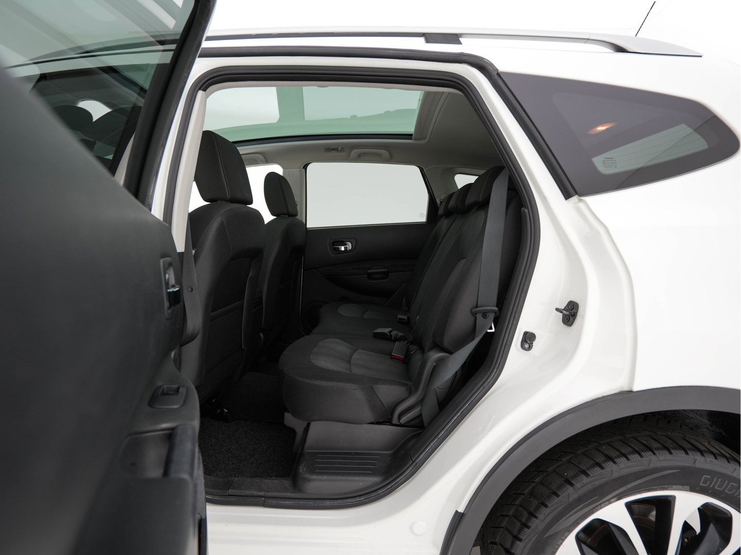 Nissan QASHQAI+2 2.0 Connect Edition *PANO | NAVI-FULLMAP | ECC | CRUISE | PRIVACY-GLASS | CAMERA | 18"ALU*