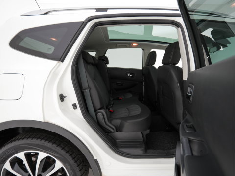 Nissan QASHQAI+2 2.0 Connect Edition *PANO | NAVI-FULLMAP | ECC | CRUISE | PRIVACY-GLASS | CAMERA | 18"ALU*