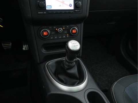 Nissan QASHQAI+2 2.0 Connect Edition *PANO | NAVI-FULLMAP | ECC | CRUISE | PRIVACY-GLASS | CAMERA | 18"ALU*
