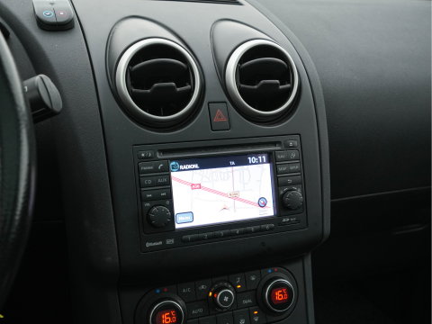 Nissan QASHQAI+2 2.0 Connect Edition *PANO | NAVI-FULLMAP | ECC | CRUISE | PRIVACY-GLASS | CAMERA | 18"ALU*