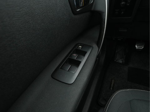 Nissan QASHQAI+2 2.0 Connect Edition *PANO | NAVI-FULLMAP | ECC | CRUISE | PRIVACY-GLASS | CAMERA | 18"ALU*