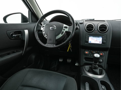 Nissan QASHQAI+2 2.0 Connect Edition *PANO | NAVI-FULLMAP | ECC | CRUISE | PRIVACY-GLASS | CAMERA | 18"ALU*