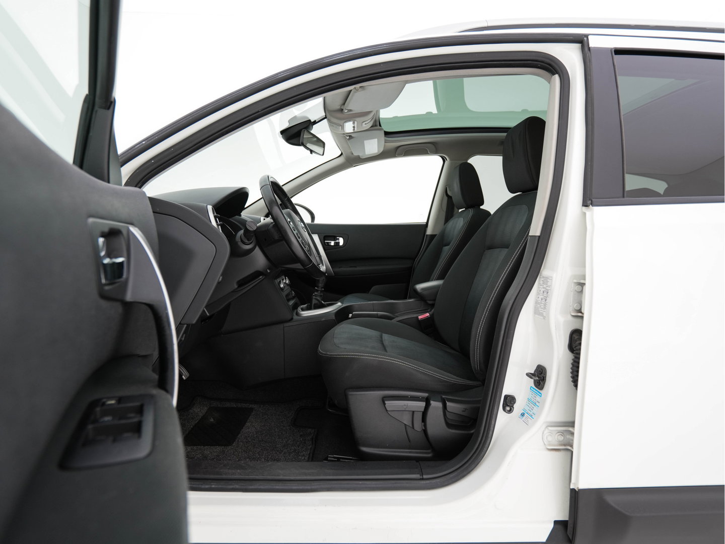 Nissan QASHQAI+2 2.0 Connect Edition *PANO | NAVI-FULLMAP | ECC | CRUISE | PRIVACY-GLASS | CAMERA | 18"ALU*