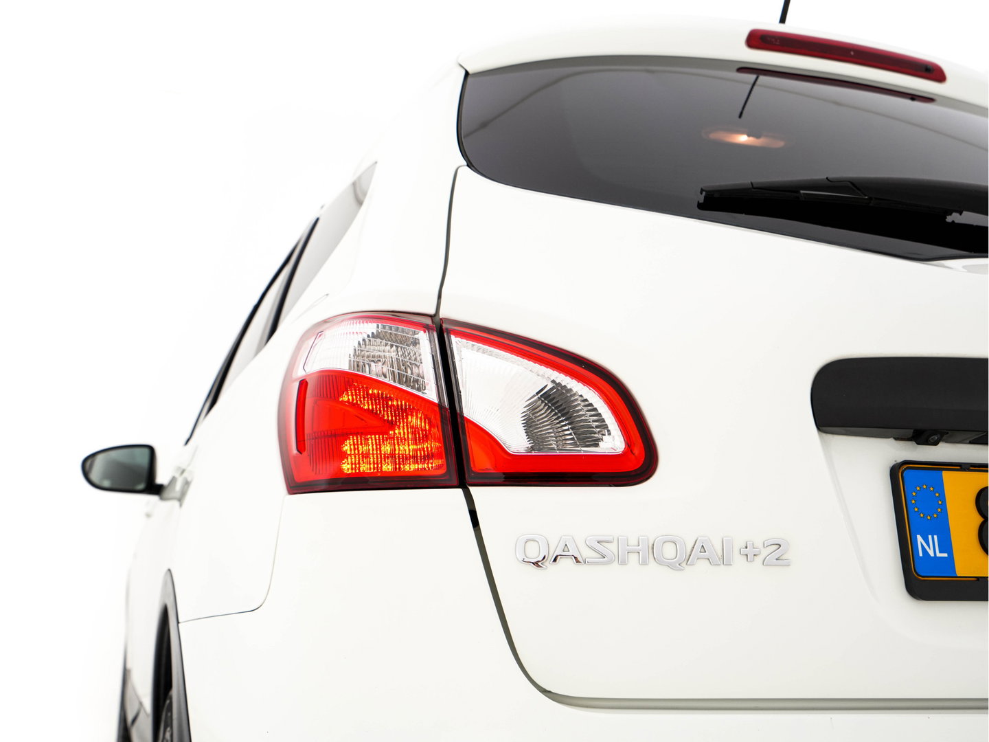 Nissan QASHQAI+2 2.0 Connect Edition *PANO | NAVI-FULLMAP | ECC | CRUISE | PRIVACY-GLASS | CAMERA | 18"ALU*