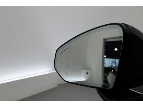 Polestar 2 Long Range Dual motor Plus 82 kWh | Stoelventilatie | Leer |  ACC | Blis | Pano | 360 Camera | Trekhaak | stoel 4 & stuur verwarming |