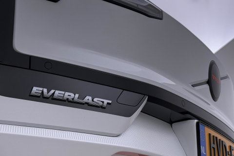 Volvo EX30 Single Motor Extended Range Plus 69 kWh | EVERLAST Edition | ACC | 21 Inch | Harman/Kardon | Warmtepomp | Stoel+Stuurverwarming
