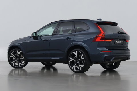 Volvo XC60 T6 Plug-in hybrid Ultra Black Edition | ACC | Luchtvering | Panoramadak | Bowers&Wilkins | Trekhaak | 360° Camera | Massage | Head-Up