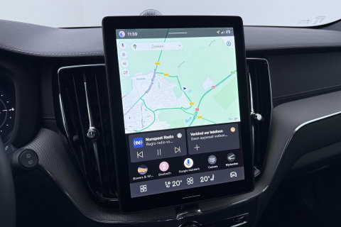 Volvo XC60 T6 Plug-in hybrid Ultra Black Edition | ACC | Luchtvering | Panoramadak | Bowers&Wilkins | Trekhaak | 360° Camera | Massage | Head-Up