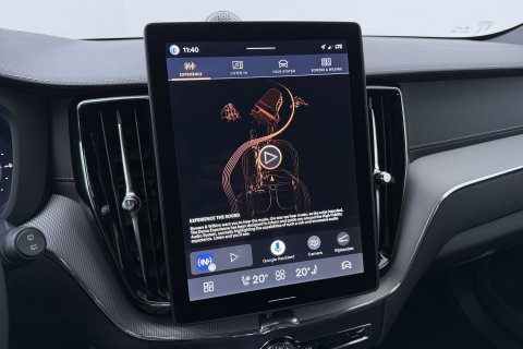 Volvo XC60 T6 Plug-in hybrid Ultra Black Edition | ACC | Luchtvering | Panoramadak | Bowers&Wilkins | Trekhaak | 360° Camera | Massage | Head-Up
