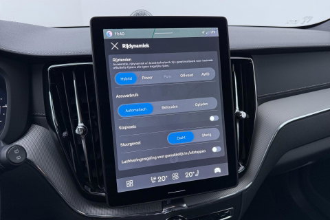 Volvo XC60 T6 Plug-in hybrid Ultra Black Edition | ACC | Luchtvering | Panoramadak | Bowers&Wilkins | Trekhaak | 360° Camera | Massage | Head-Up
