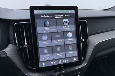 Volvo XC60 T6 Plug-in hybrid Ultra Black Edition | ACC | Luchtvering | Panoramadak | Bowers&Wilkins | Trekhaak | 360° Camera | Massage | Head-Up