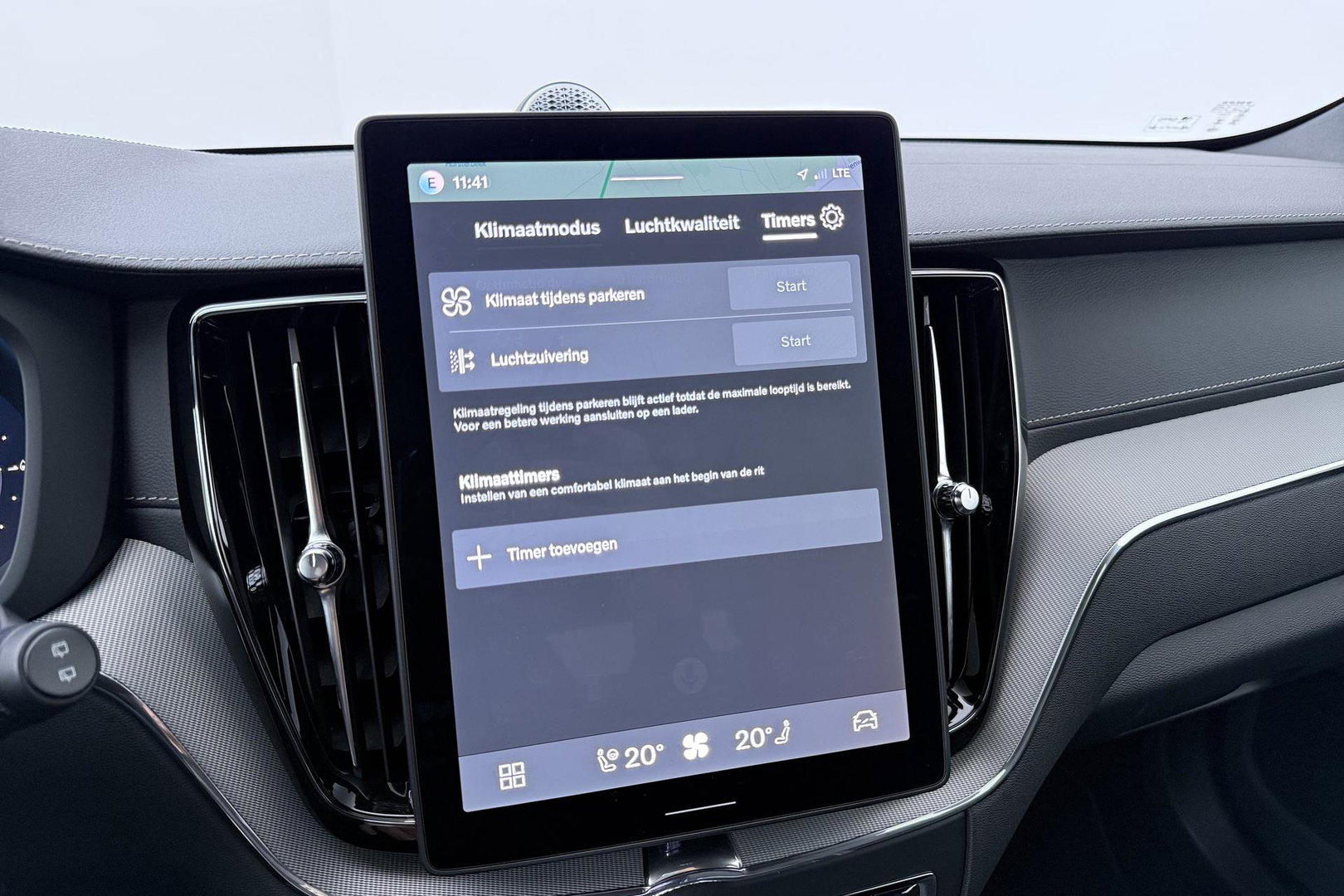 Volvo XC60 T6 Plug-in hybrid Ultra Black Edition | ACC | Luchtvering | Panoramadak | Bowers&Wilkins | Trekhaak | 360° Camera | Massage | Head-Up