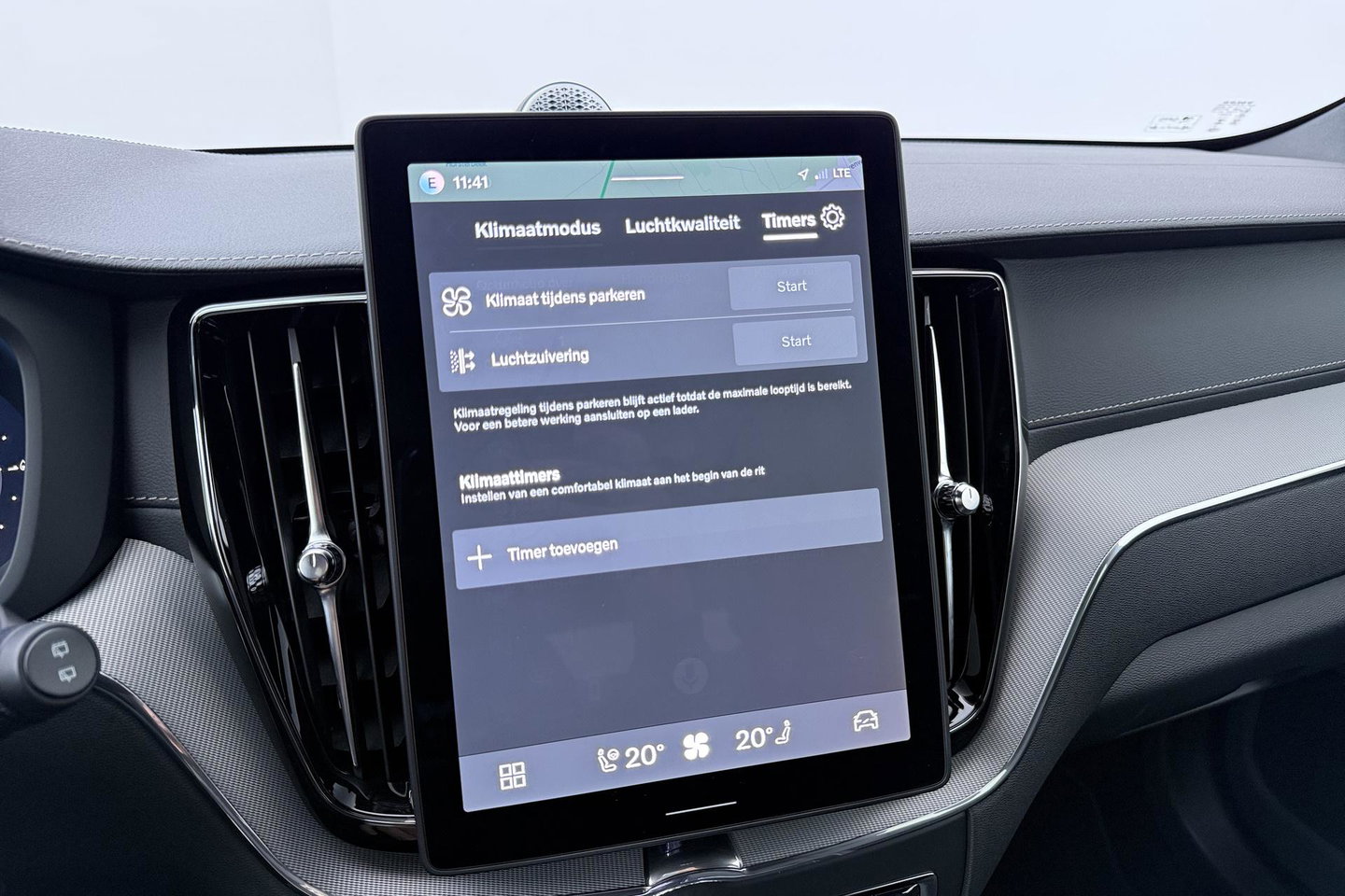 Volvo XC60 T6 Plug-in hybrid Ultra Black Edition | ACC | Luchtvering | Panoramadak | Bowers&Wilkins | Trekhaak | 360° Camera | Massage | Head-Up