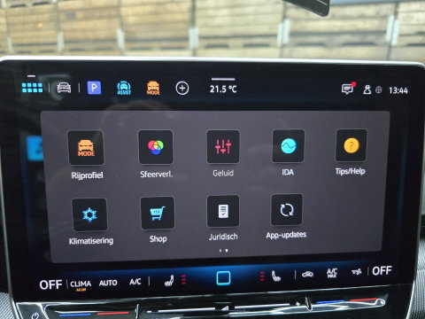 Volkswagen Golf 1.5 eHybrid GTE IQ HUD Pano 360 Trekhaak Navi Carplay LM
