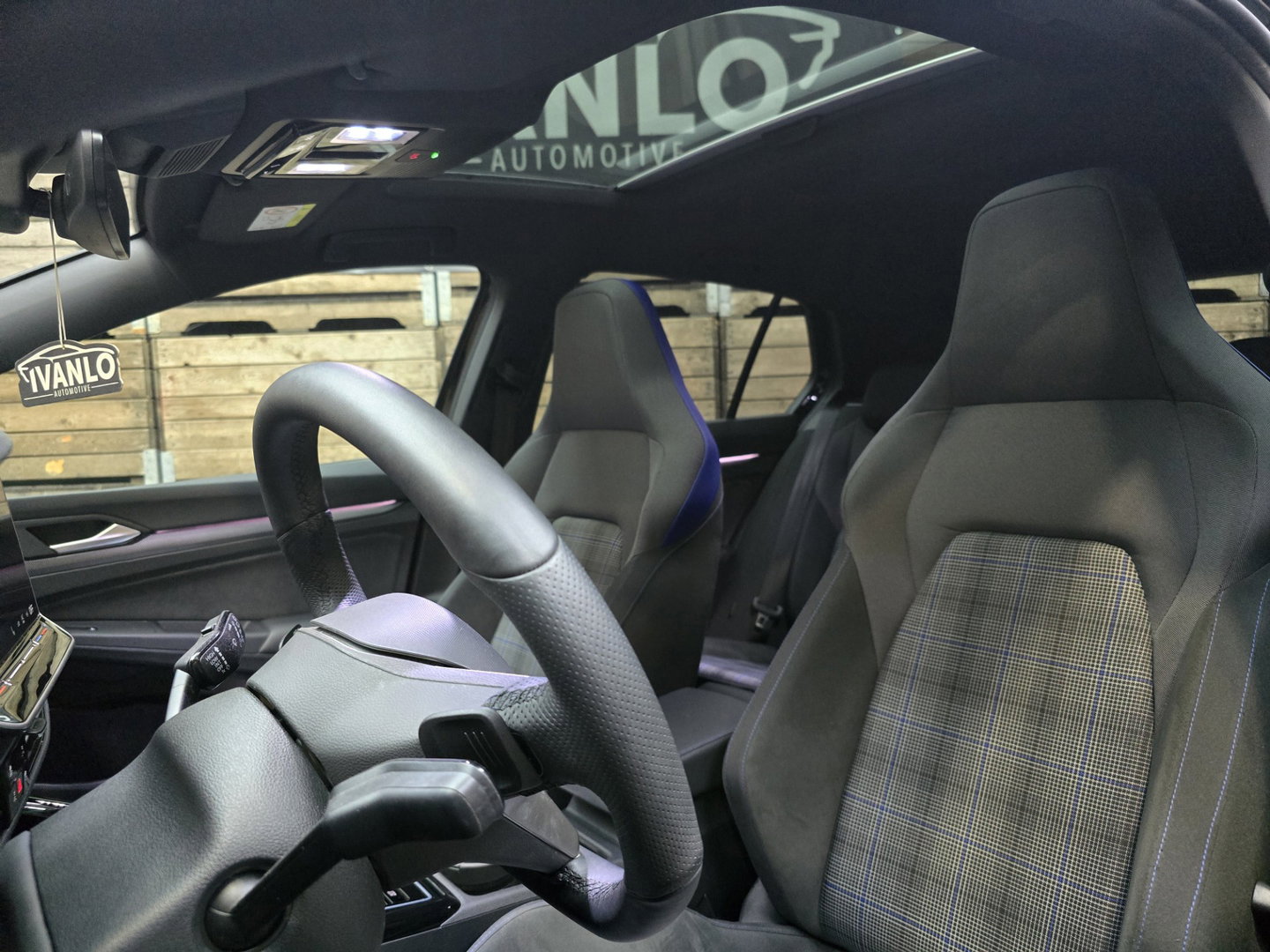 Volkswagen Golf 1.5 eHybrid GTE IQ HUD Pano 360 Trekhaak Navi Carplay LM