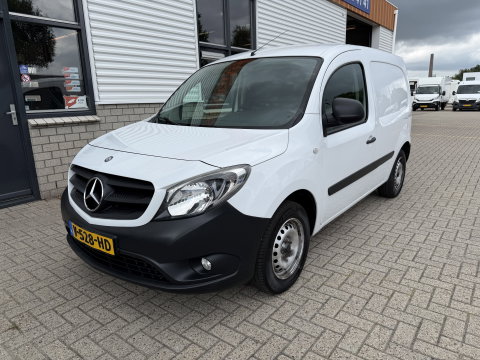 Mercedes-Benz Citan 108 CDI BlueEFFICIENCY / euro 6 / bpm vrij / vaste prijs rijklaar € 5.950 ex btw / lease vanaf € 111 / airco / radio mp3 / wordt afgeleverd met nieuwe distributie riem !