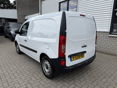 Mercedes-Benz Citan 108 CDI BlueEFFICIENCY / euro 6 / bpm vrij / vaste prijs rijklaar € 5.950 ex btw / lease vanaf € 111 / airco / radio mp3 / wordt afgeleverd met nieuwe distributie riem !
