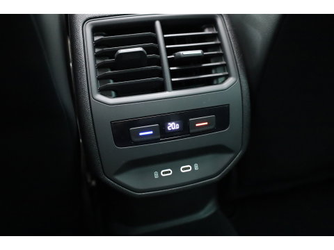 CUPRA Leon Sportstourer 1.4 e-Hybrid VZ Copper Edition | Rijklaar!! | Pano | Sportstuur | Adapt. Cruise | Keyless | Camera | Stoel- Stuurverw. | Apple CarPlay | 19''