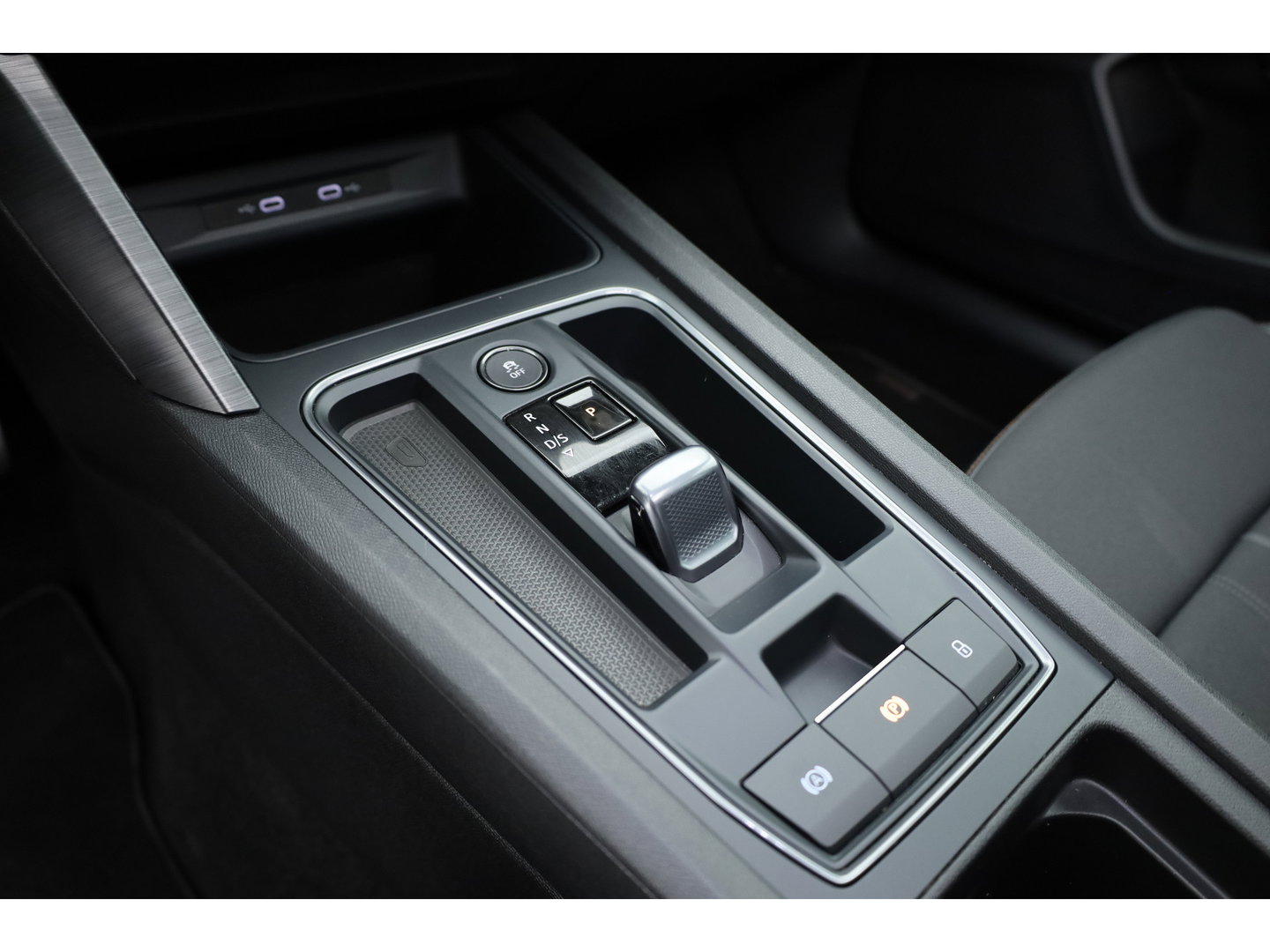 CUPRA Leon Sportstourer 1.4 e-Hybrid VZ Copper Edition | Rijklaar!! | Pano | Sportstuur | Adapt. Cruise | Keyless | Camera | Stoel- Stuurverw. | Apple CarPlay | 19''