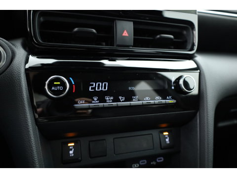 Toyota Yaris Cross 1.5 Hybrid 130 Dynamic | Rijklaar!! | Adapt. Cruise | Camera | Stoelverw. | Keyless | Dodehoekdet. | All Season |