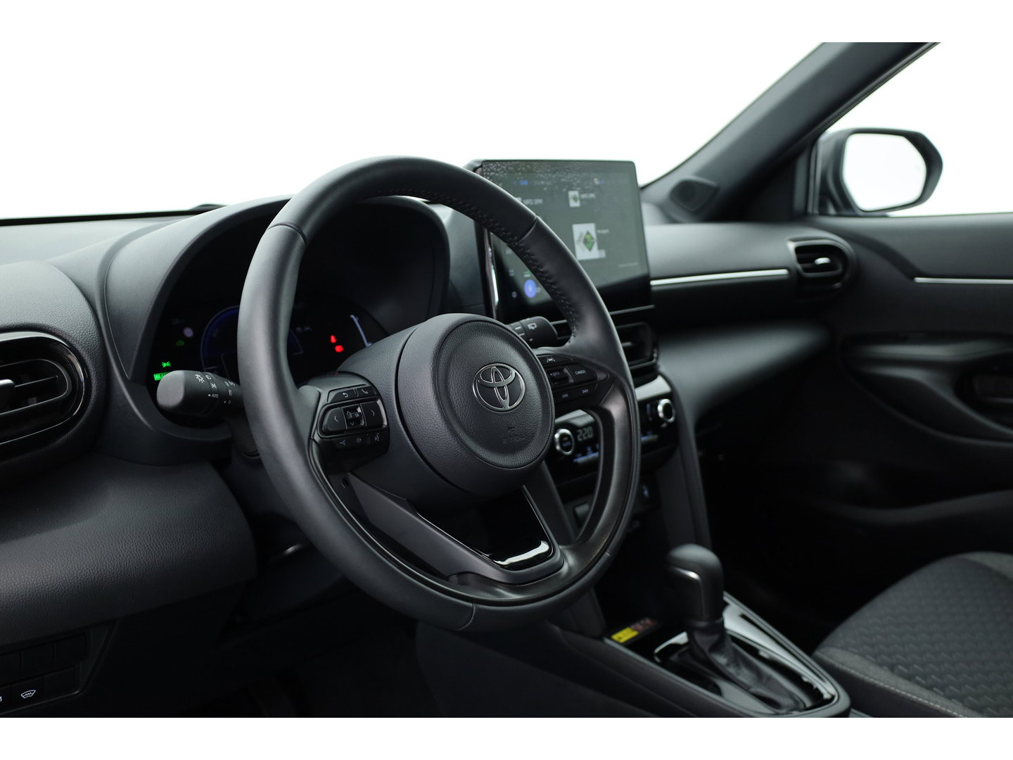 Toyota Yaris Cross 1.5 Hybrid 130 Dynamic | Rijklaar!! | Adapt. Cruise | Camera | Stoelverw. | Keyless | Dodehoekdet. | All Season |
