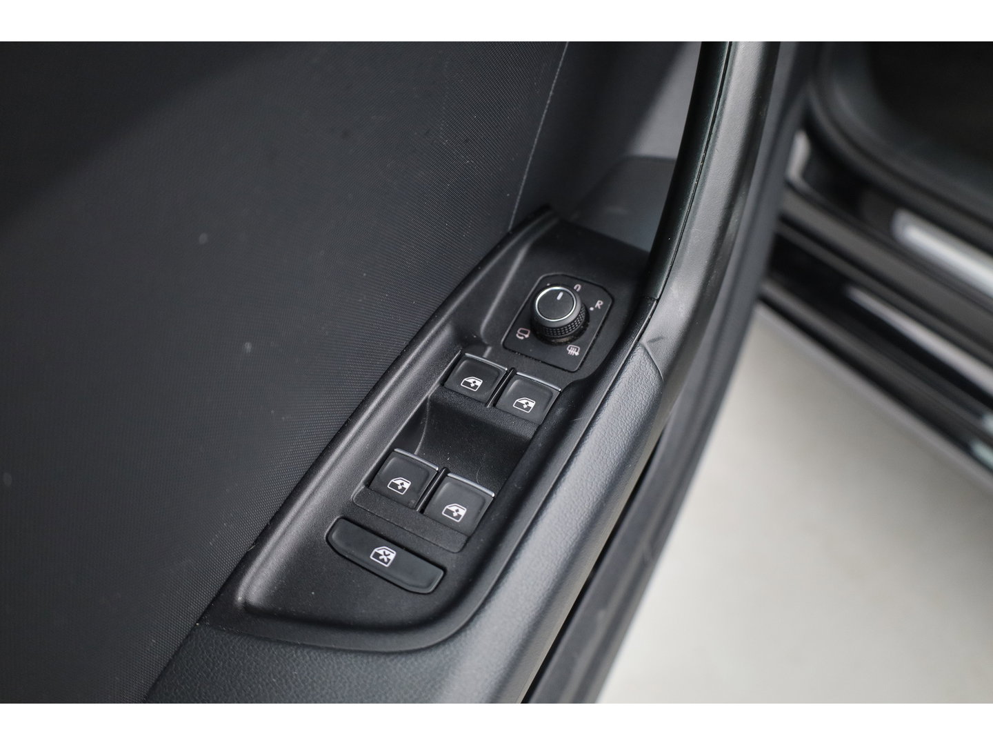 Audi A1 Sportback 30 TFSI Pro Line | RIJKLAAR!! | Cruise Contr. | PDC V+A | Stoelverw. | Apple CarPlay & Android Auto | 17''