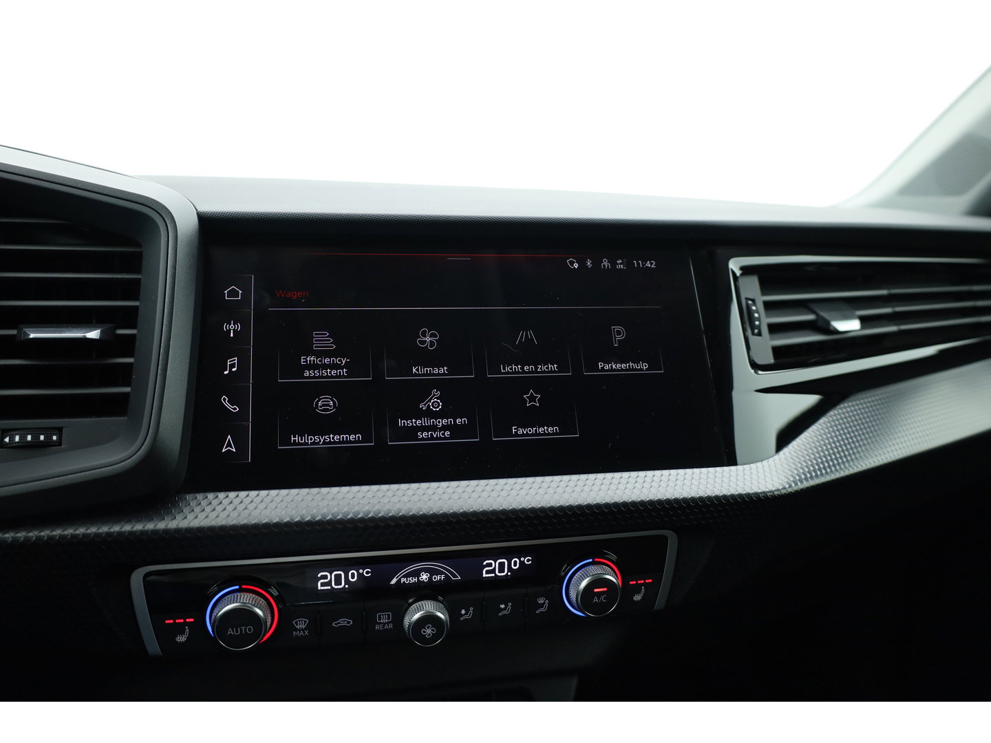 Audi A1 Sportback 30 TFSI Pro Line | RIJKLAAR!! | Cruise Contr. | PDC V+A | Stoelverw. | Apple CarPlay & Android Auto | 17''