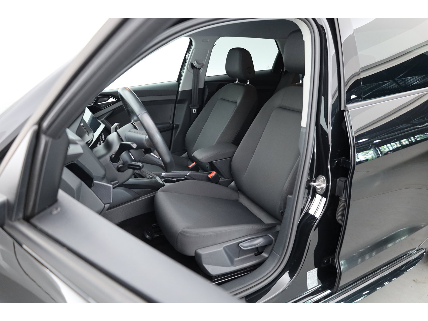 Audi A1 Sportback 30 TFSI Pro Line | RIJKLAAR!! | Cruise Contr. | PDC V+A | Stoelverw. | Apple CarPlay & Android Auto | 17''