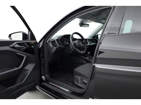 Audi A1 Sportback 30 TFSI Pro Line | RIJKLAAR!! | Cruise Contr. | PDC V+A | Stoelverw. | Apple CarPlay & Android Auto | 17''