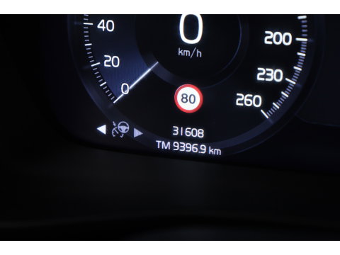 Volvo XC40 T5 Recharge Ultimate Bright | Pano | 360cam | H&K Audio | Elek. Stoelen | Stoel- Stuurverw. | Pilot Assist